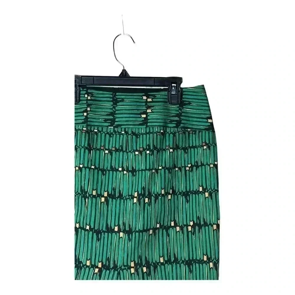 1357. THE LIMITED TWILL KNEE LENGTH SKIRT‎ GREEN/BROWN/TAN IN COLORS SIZE 2